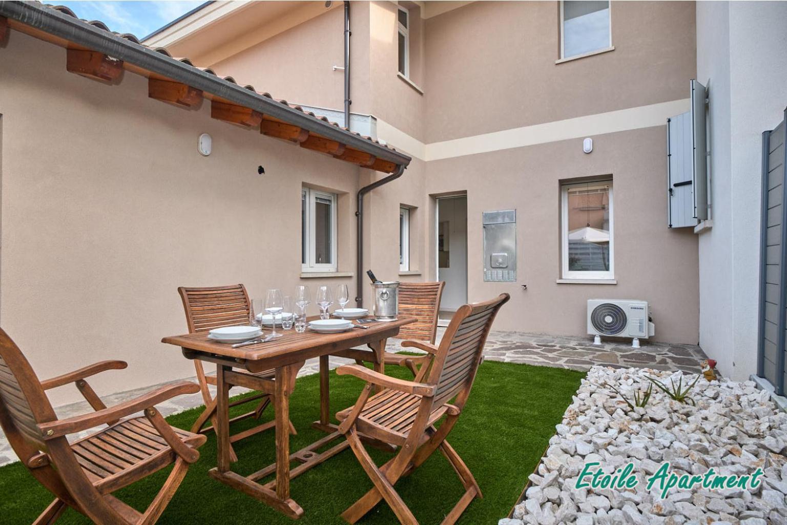 Casa Monique Apartments Desenzano del Garda Zewnętrze zdjęcie